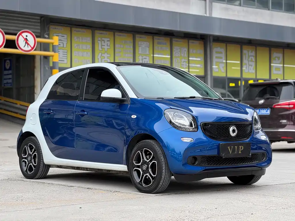 smart forfour 2018 0.9T 66kW Pioneer Edition купить на сайте DeffCars
