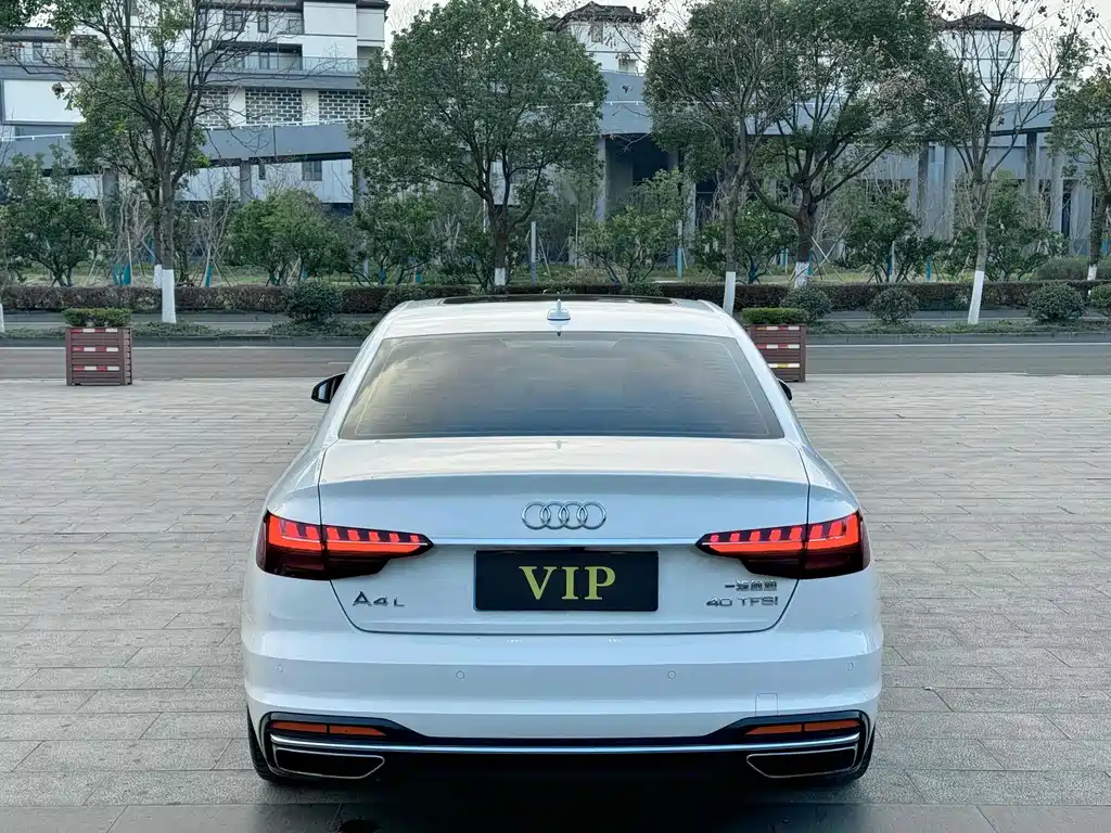 Audi A4L 2020 40 TFSI luxury and elegant model купить на сайте DeffCars