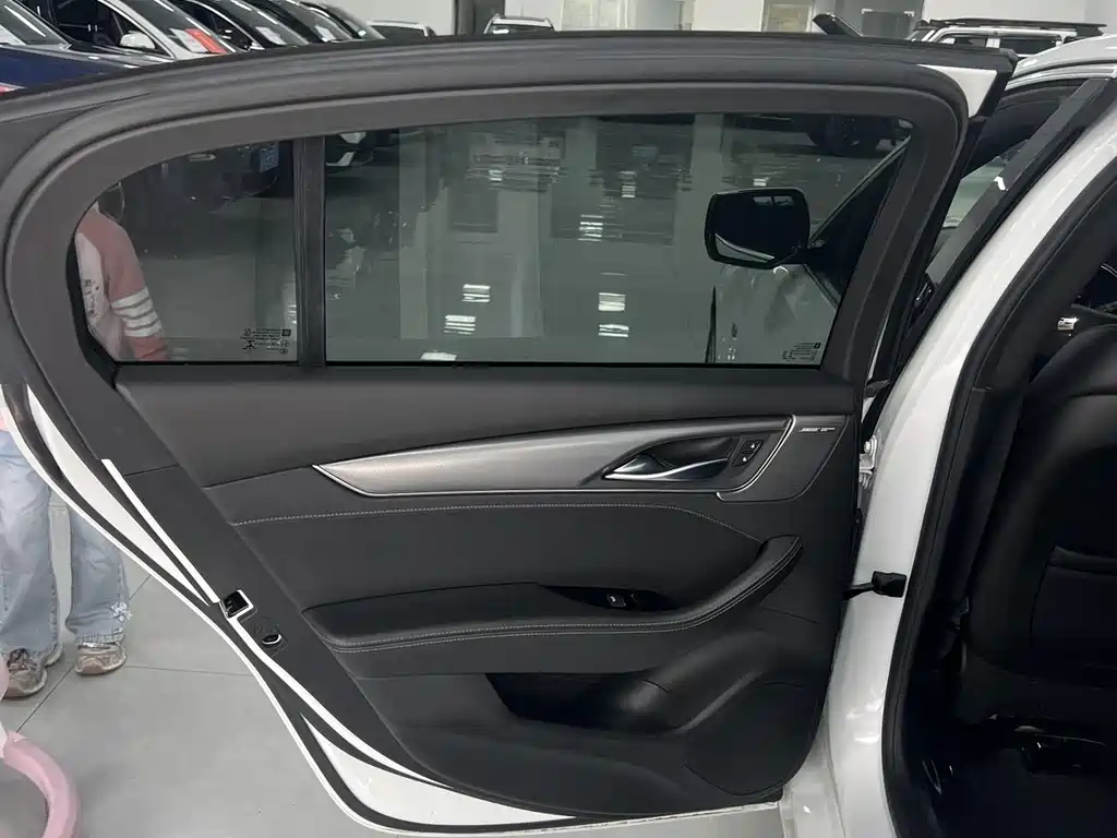Cadillac CT5 2021 28T luxury model купить на сайте DeffCars