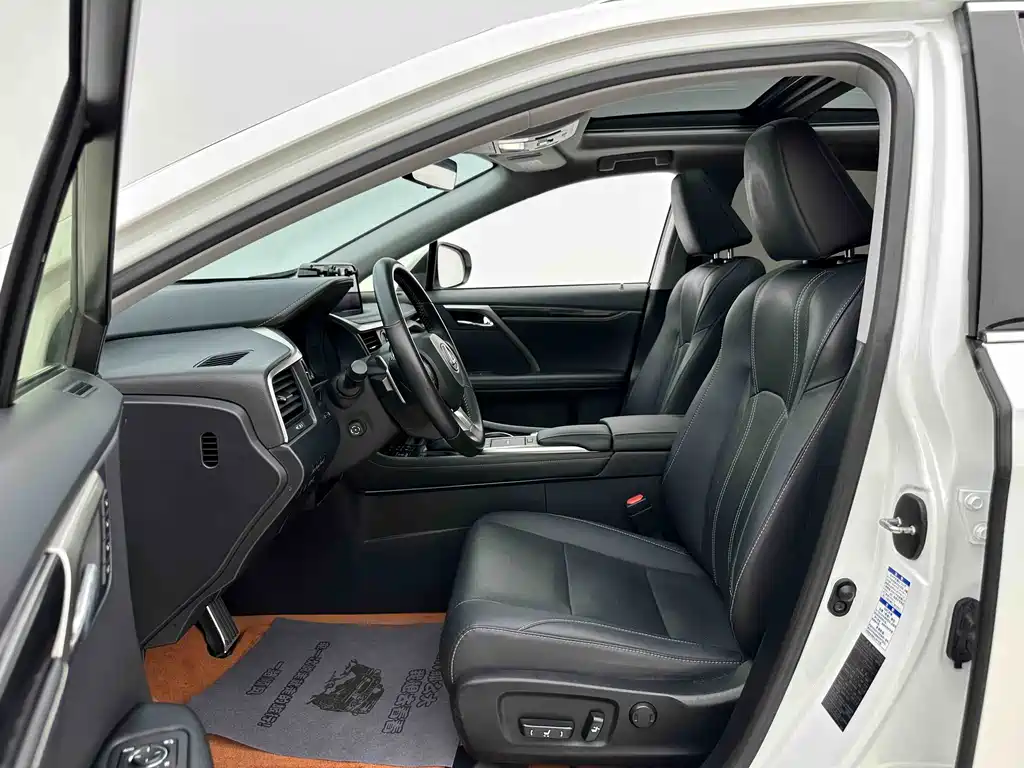 Lexus RX 2020 facelift 300 four-wheel drive elegant version купить на сайте DeffCars