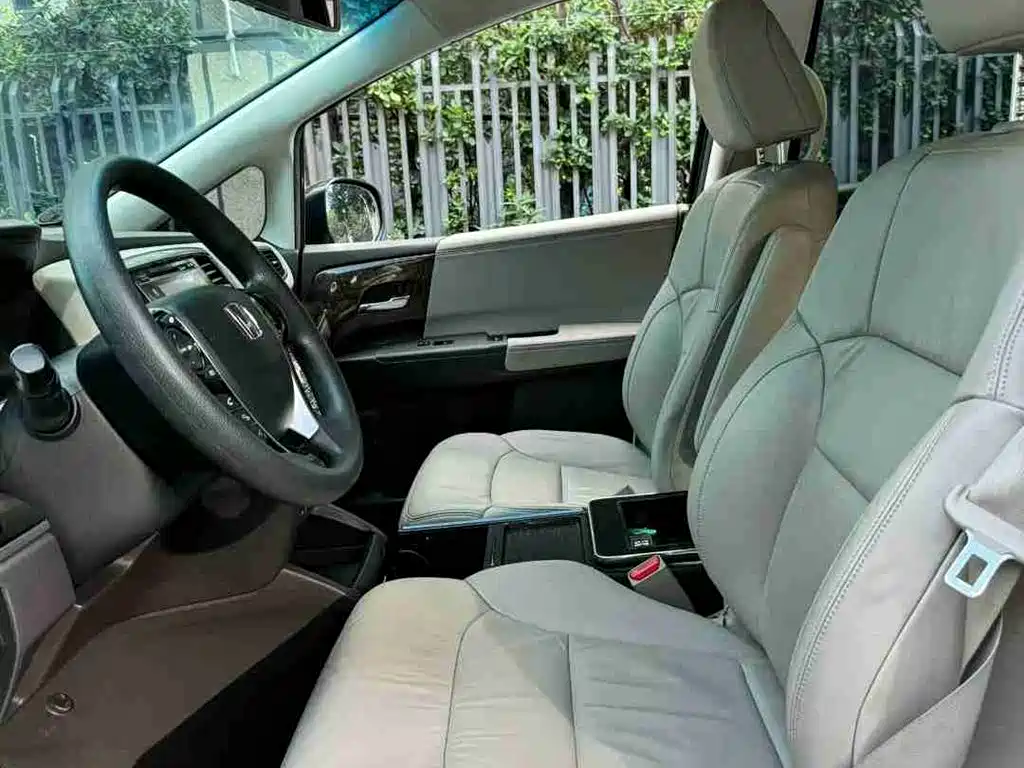 Odyssey 2015 facelift 2.4L luxury version купить на сайте DeffCars