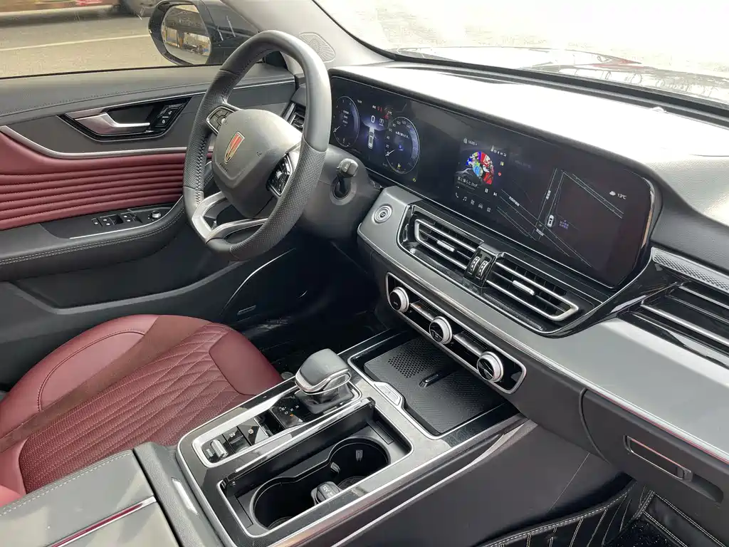 Hongqi HS5 2023 2.0T Qixiang Pro 500,000 Commemorative Edition купить на сайте DeffCars