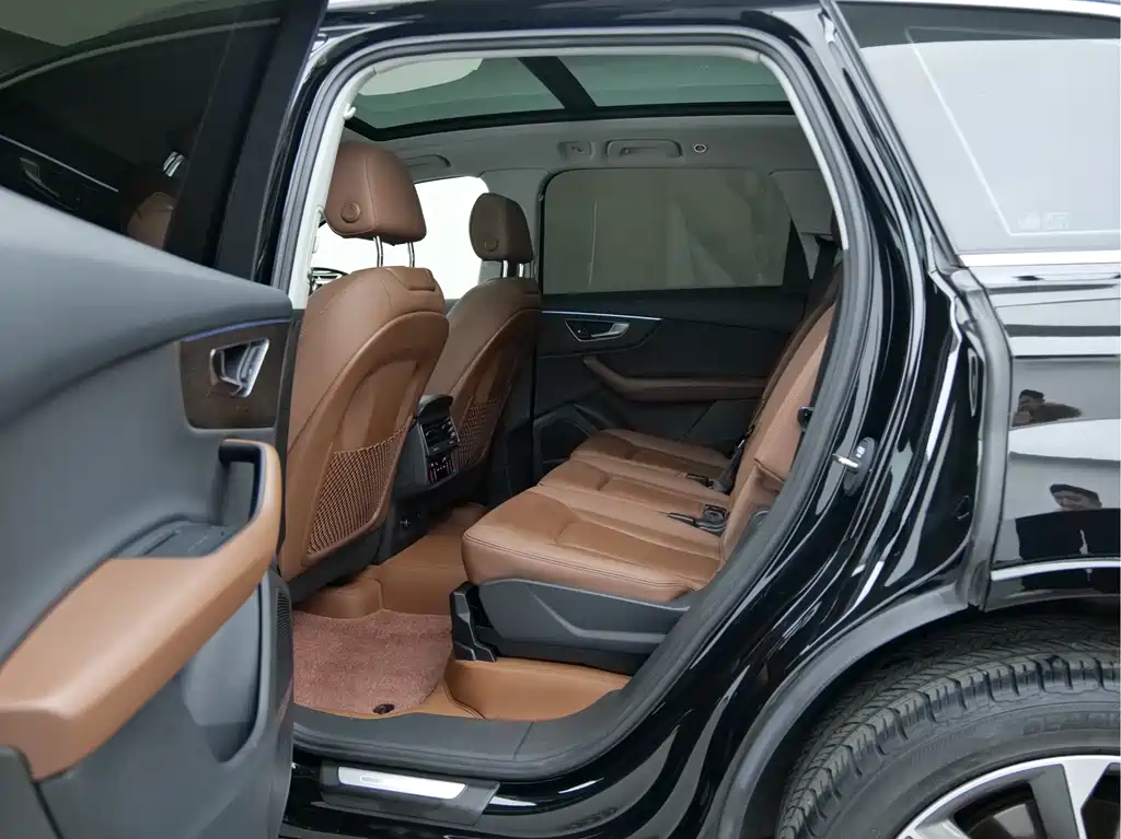 Audi Q7 2022 55 TFSI quattro S line sports купить на сайте DeffCars