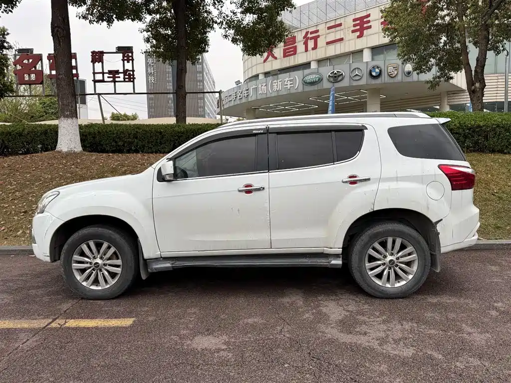 mu-X Shepherd 2018 1.9T diesel automatic four-wheel drive Jinyue version 7 seats купить на сайте DeffCars