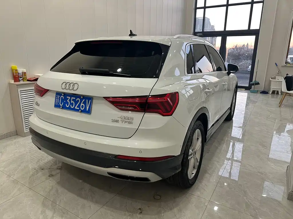 Audi Q3 2022 35 TFSI Fashionable and Elegant купить на сайте DeffCars