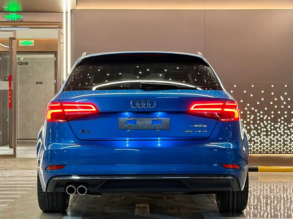 Audi A3 2017 Sportback 35 TFSI Sports купить на сайте DeffCars