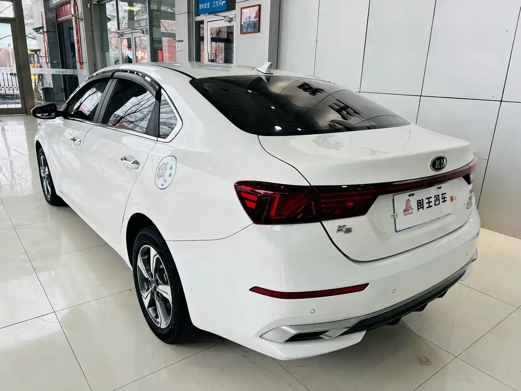 Kia K3 2020 1.5L CVT cutting-edge sunroof version купить на сайте DeffCars