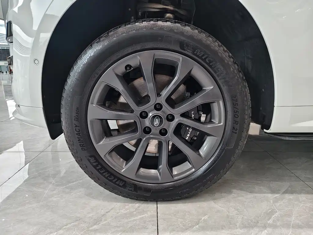 Range Rover Sport 2024 400PS Dynamic SE купить на сайте DeffCars