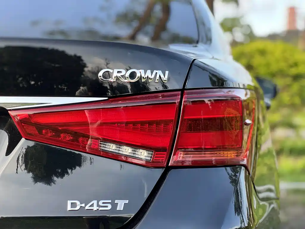 Crown 2018 2.0T Fashion Edition купить на сайте DeffCars