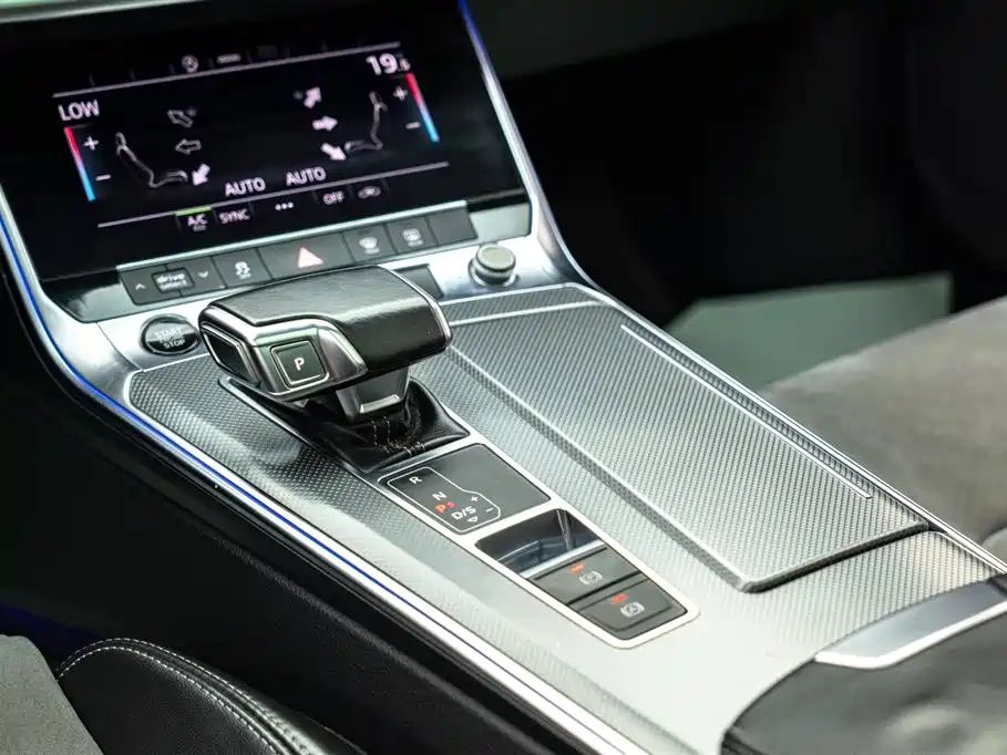 Audi A6L 2022 40 TFSI luxury and dynamic model купить на сайте DeffCars