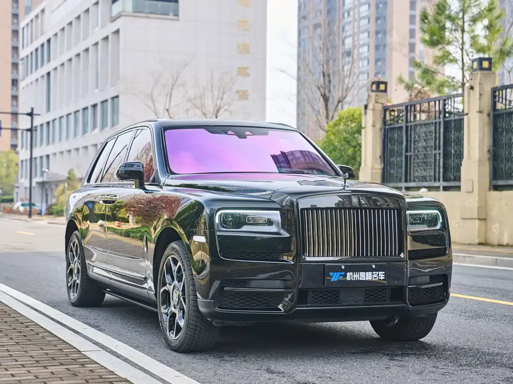 Cullinan 2020 Black Badge купить на сайте DeffCars