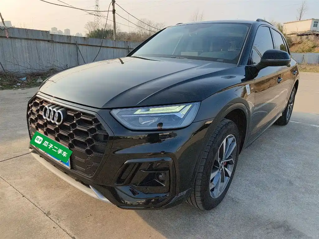 Audi Q5L 2024 40 TFSI luxury and dynamic model купить на сайте DeffCars