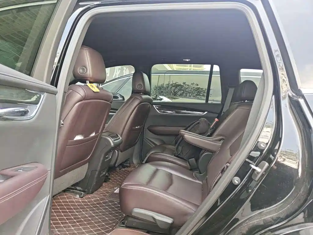 Cadillac XT6 2022 2.0T six-seat four-wheel drive luxury standard version купить на сайте DeffCars