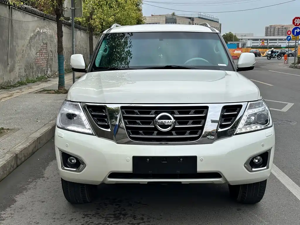 Patrol 2018 4.0L Platinum model купить на сайте DeffCars