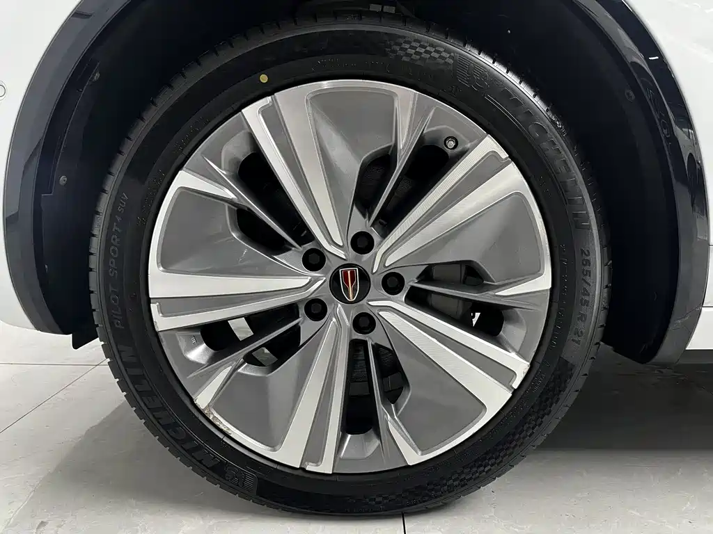 Hongqi E-HS9 2022 model 690km flagship version six seats купить на сайте DeffCars