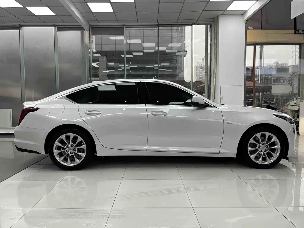 Cadillac CT5 2022 28T luxury model купить на сайте DeffCars
