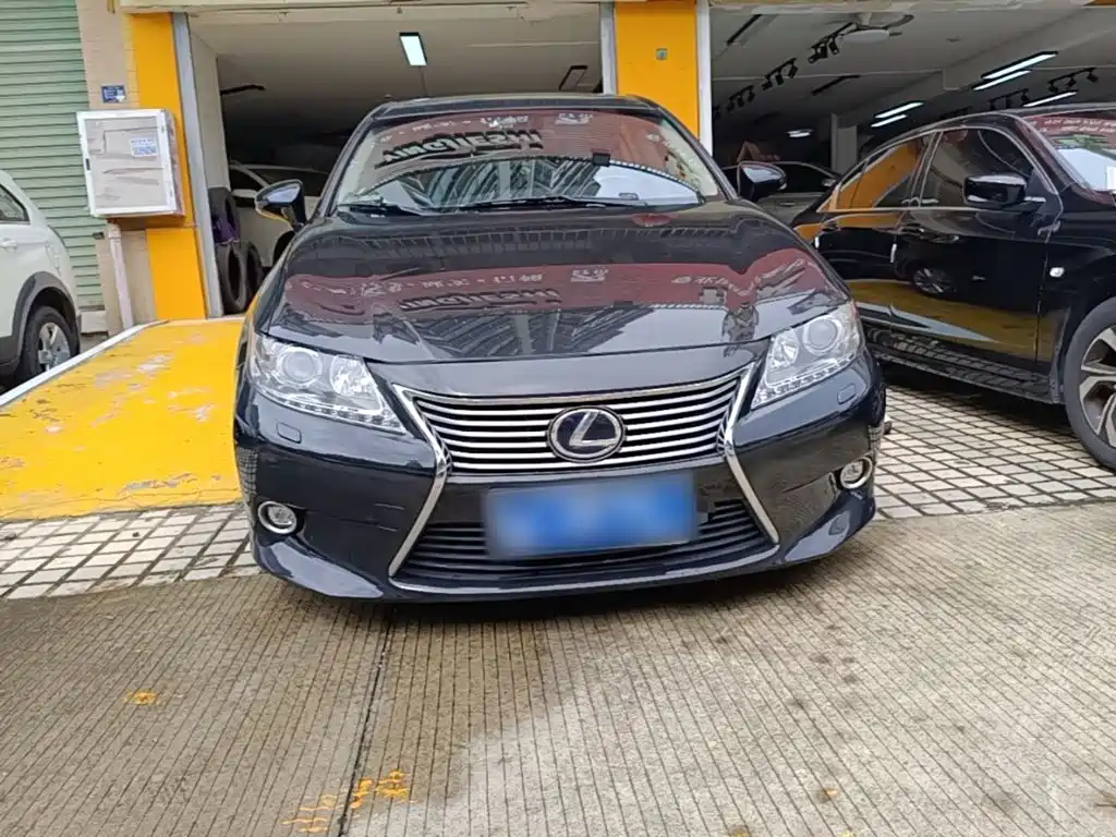 Lexus ES 2014 300h Elite Edition купить на сайте DeffCars
