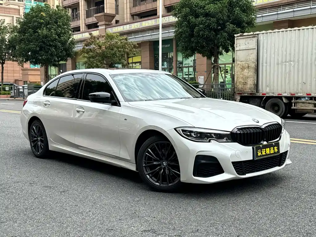 BMW 3 Series 2020 325Li M Sport Overnight Set купить на сайте DeffCars
