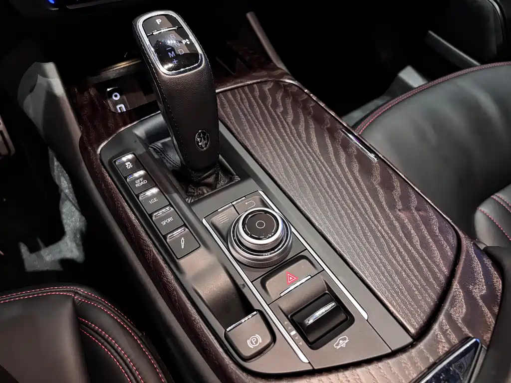 Levante 2019 3.0T Standard Edition National VI купить на сайте DeffCars