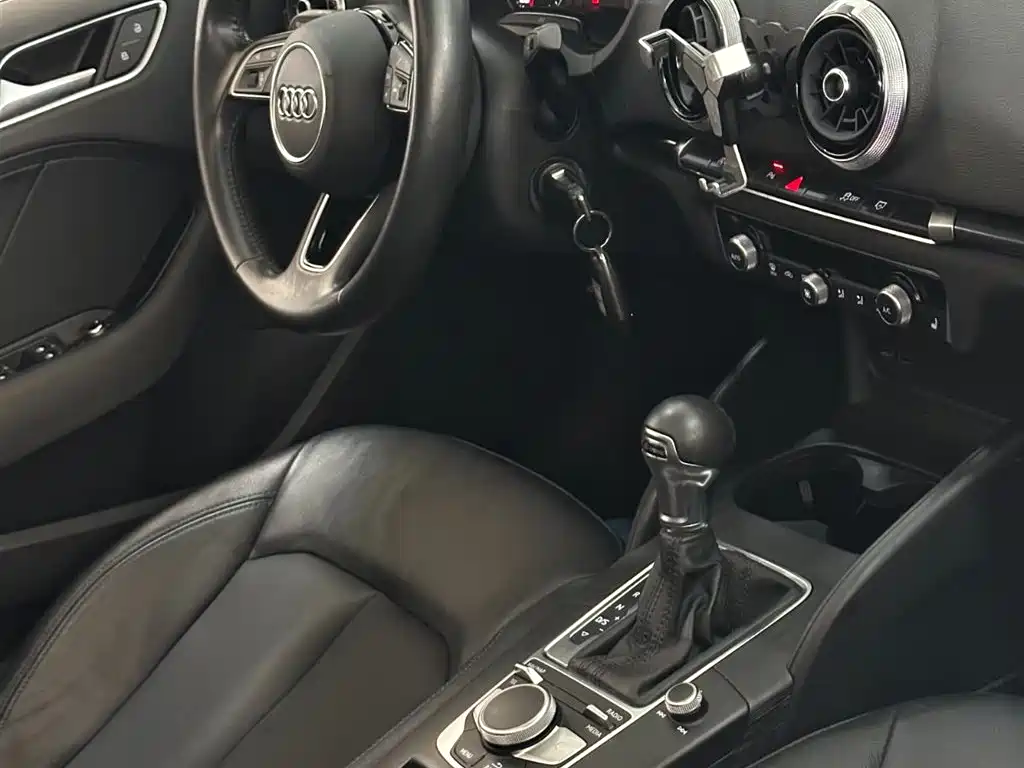 Audi A3 2020 Sportback 35 TFSI Fashion Type National VI купить на сайте DeffCars