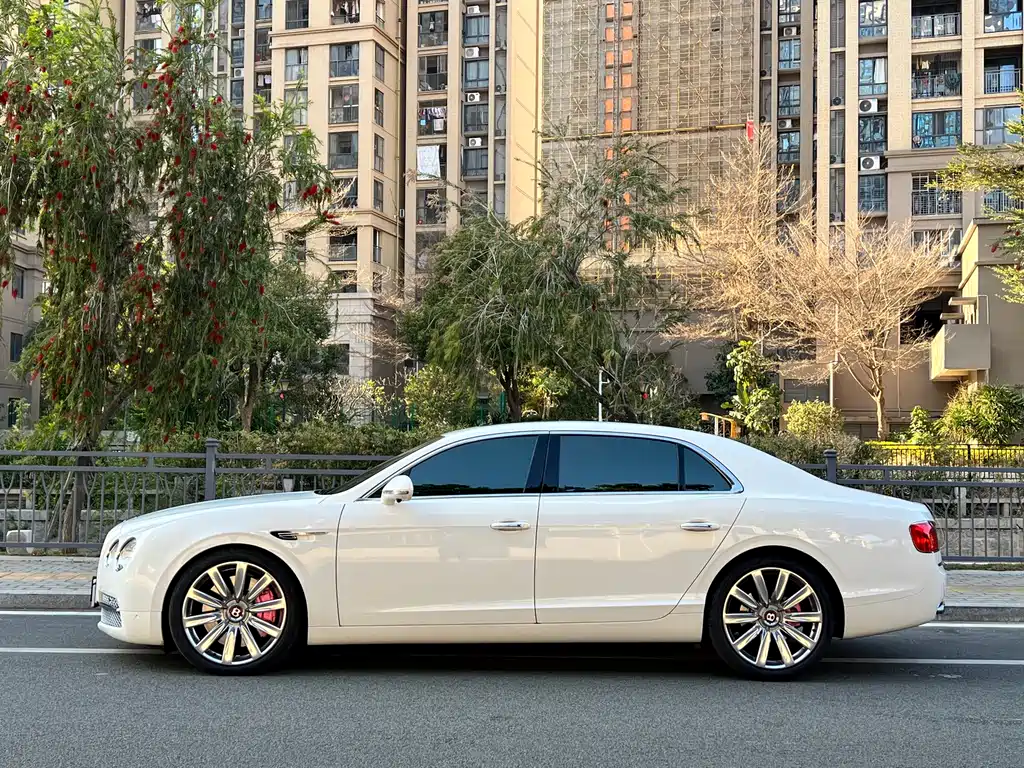 Flying Spur 2015 4.0T V8 Deluxe Edition купить на сайте DeffCars
