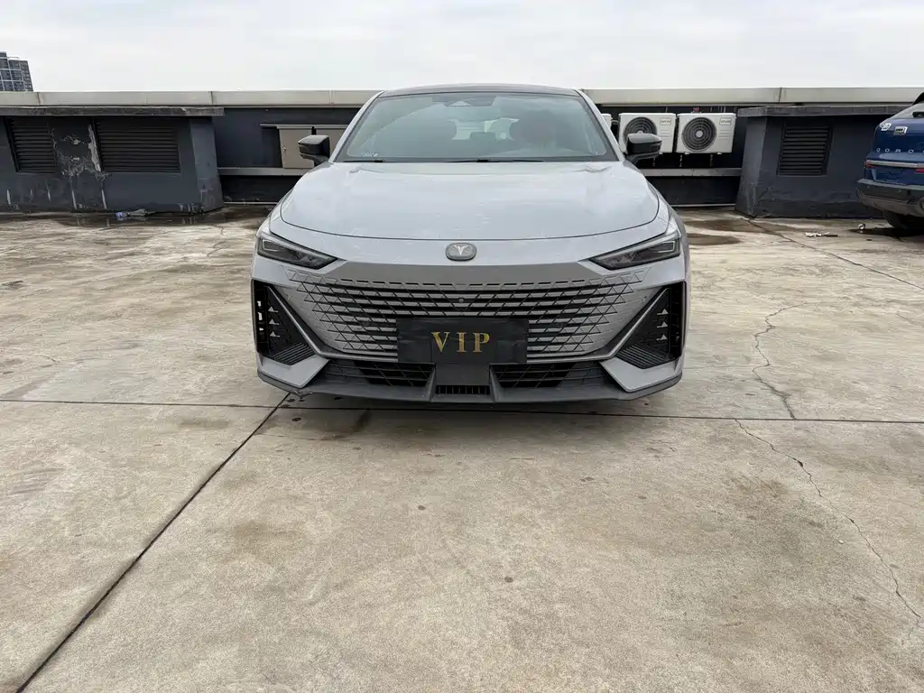 Changan UNI-V 2022 1.5T sports version купить на сайте DeffCars