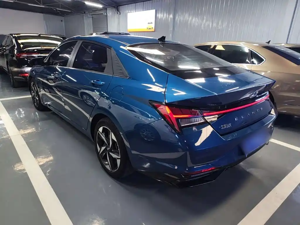 Elantra 2022 1.5L CVT LUX Premium Edition купить на сайте DeffCars