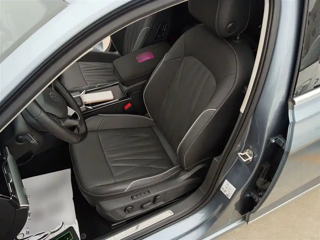 Passat 2022 330TSI Starry Sky Deluxe Edition купить на сайте DeffCars