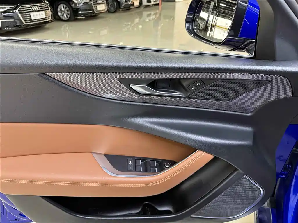 Jaguar XEL 2020 2.0T 200PS R-DYNAMIC S Advanced Sports Edition купить на сайте DeffCars