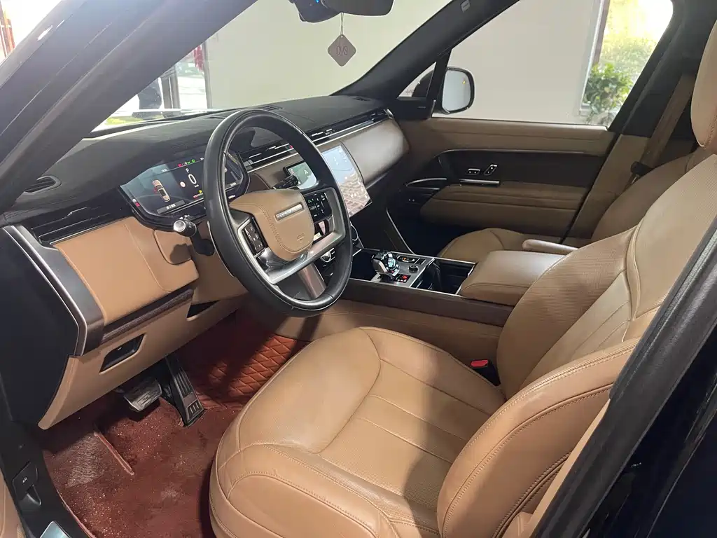 Range Rover 2023 3.0 L6 400PS Extended Edition купить на сайте DeffCars