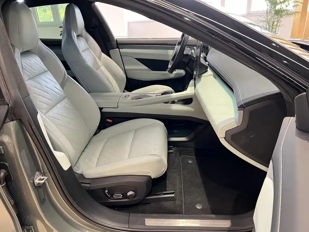 Jikrypton 001 2025 YOU version 100kWh four-wheel drive купить на сайте DeffCars