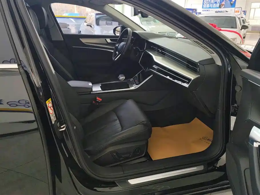 Audi A6L 2021 45 TFSI Premium Elegant Model купить на сайте DeffCars