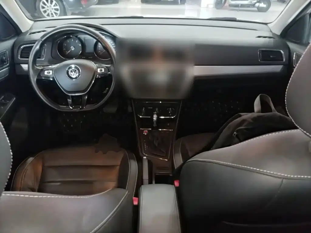 Langxing 2017 180TSI DSG Comfort Edition купить на сайте DeffCars