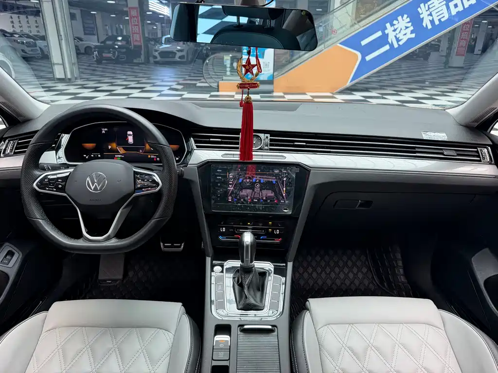 Magotan 2023 2 million commemorative edition 280TSI DSG leading model купить на сайте DeffCars