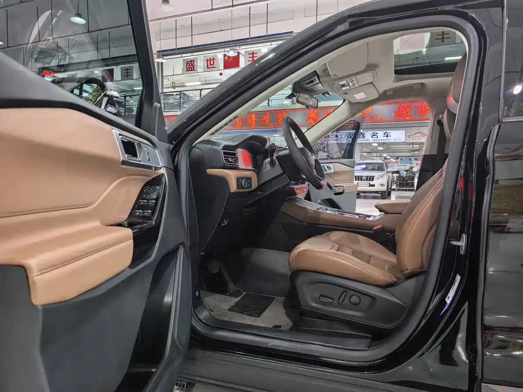 Explorer 2023 EcoBoost 285 four-wheel drive style plus version 6 seats купить на сайте DeffCars