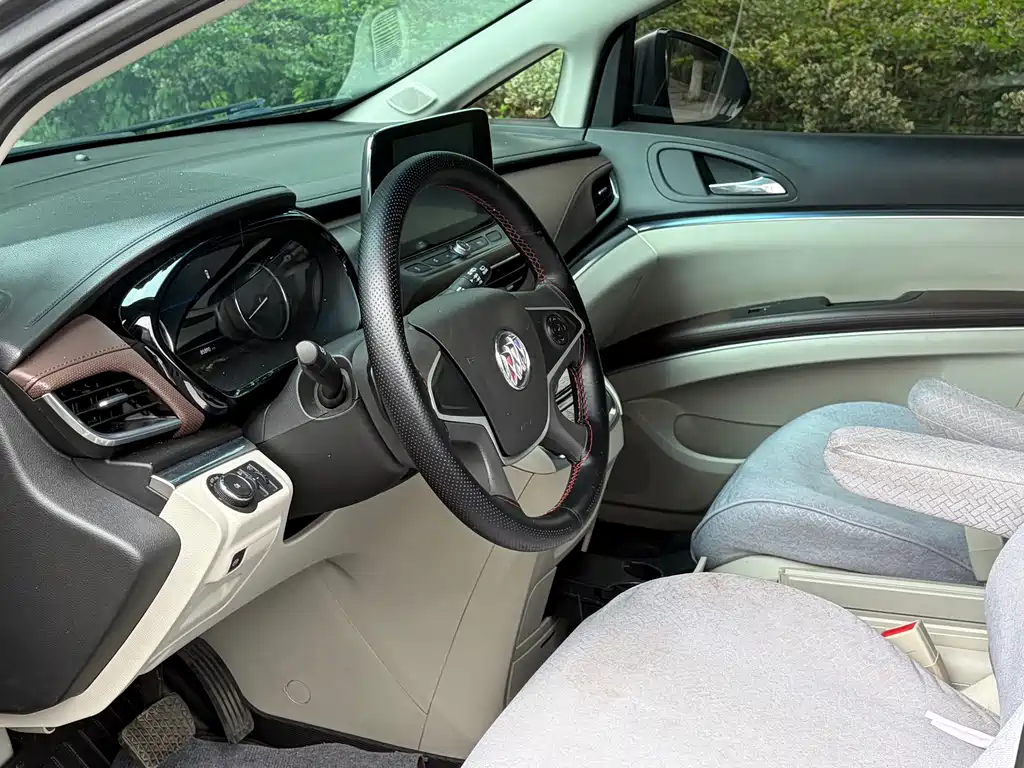 Buick GL8 2022 Land Business Class 652T Comfort купить на сайте DeffCars