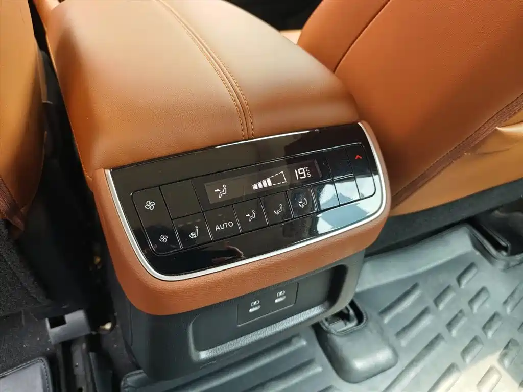 Tanlu 2024 380VC-TURBO four-wheel drive Zhizun Edition 6 seats купить на сайте DeffCars