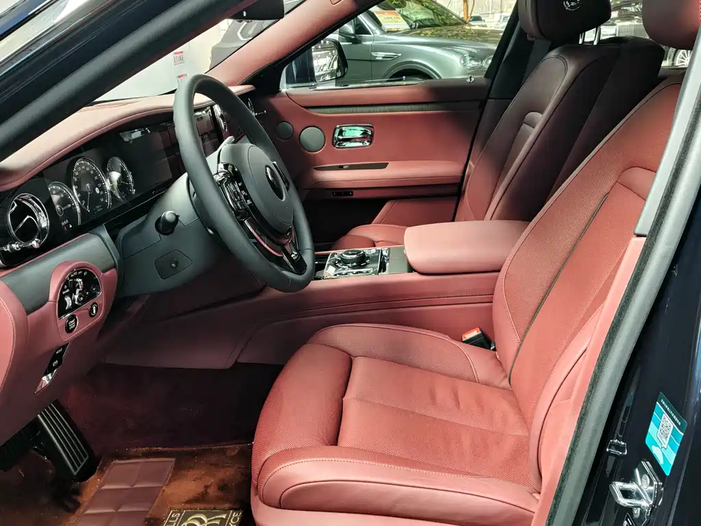 Ghost 2021 6.7T standard wheelbase version купить на сайте DeffCars