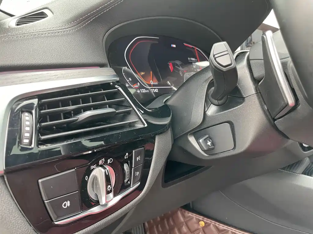 BMW 5 Series 2021 facelift 530Li leading M sports package купить на сайте DeffCars