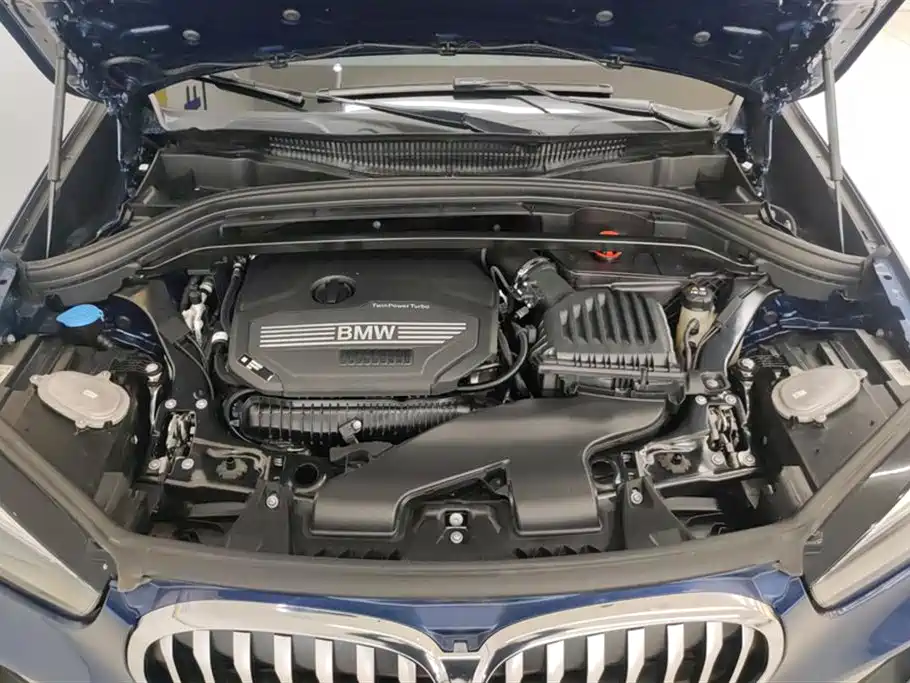 BMW X1 2022 sDrive25Li Leading Model купить на сайте DeffCars