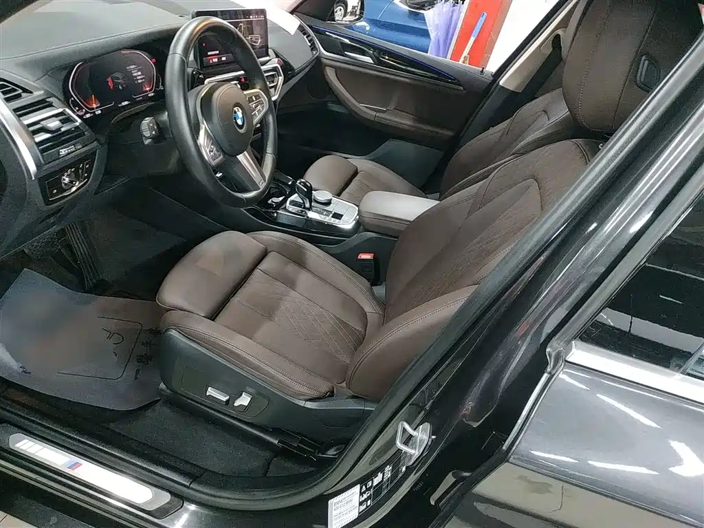 BMW X3 2022 facelift xDrive25i M sports package купить на сайте DeffCars