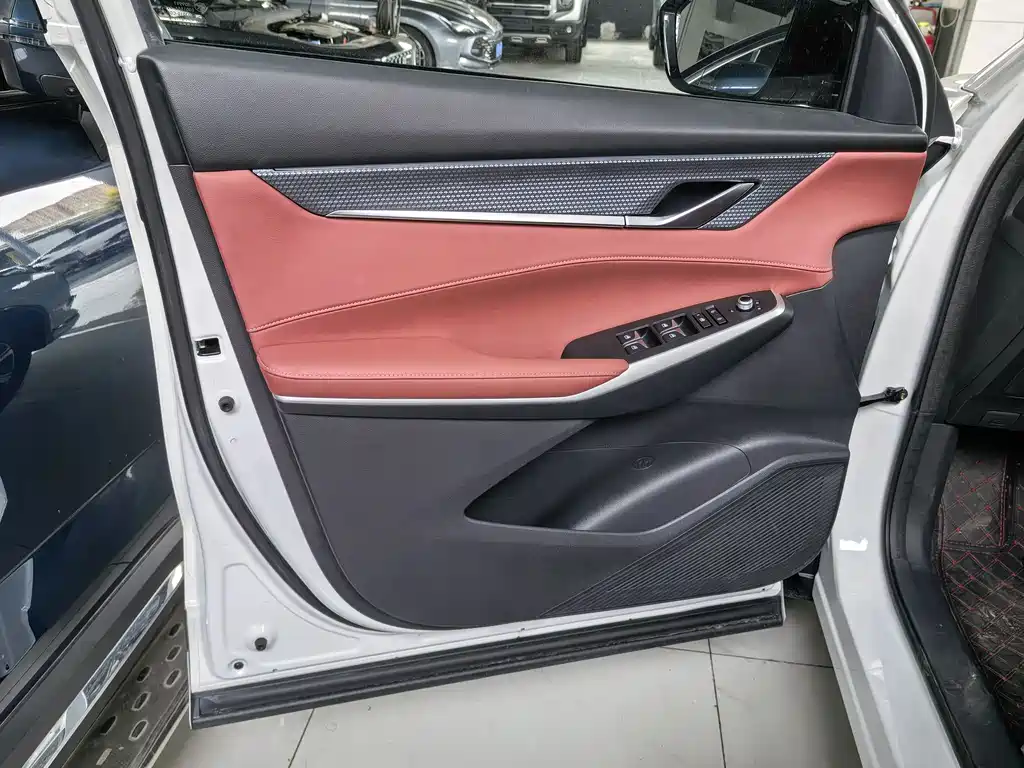 Changan CS75PLUS 2024 third generation championship version 1.5T smart driving and powerful model купить на сайте DeffCars