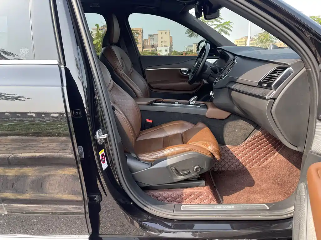 Volvo XC90 plug-in hybrid 2022 facelift E-drive hybrid T8 Zhizun Deluxe Edition 7 seats купить на сайте DeffCars