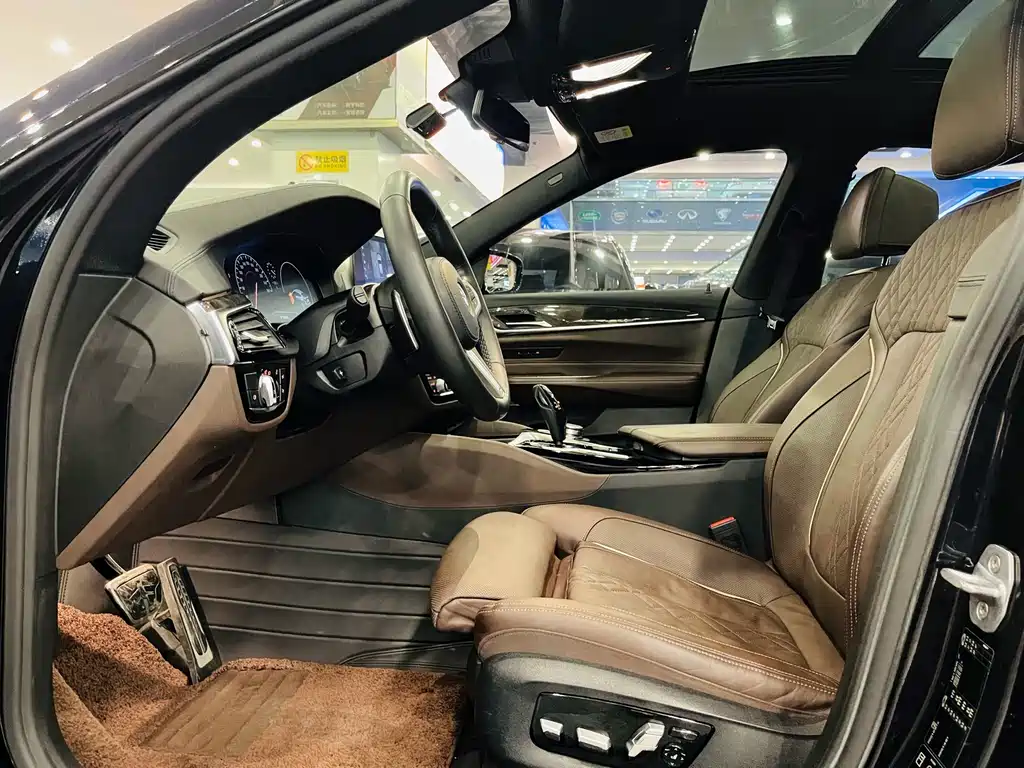 BMW 6 Series GT 2018 640i xDrive M Sports Package купить на сайте DeffCars