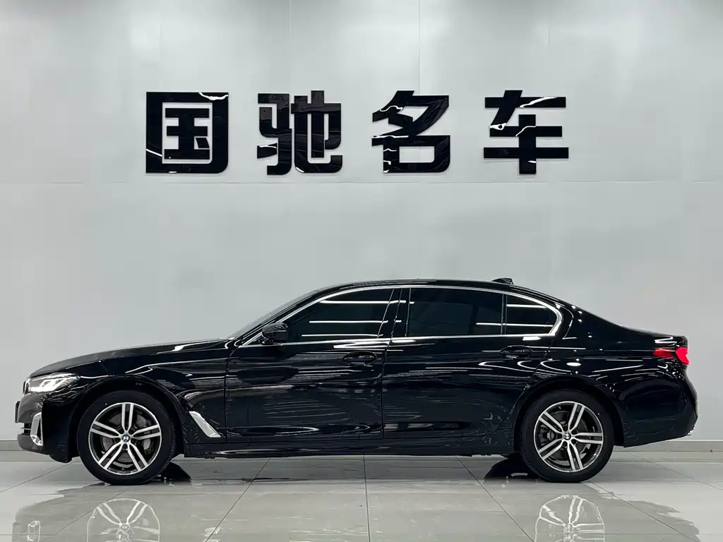 BMW 5 Series 2023 530Li Leading Luxury Package купить на сайте DeffCars