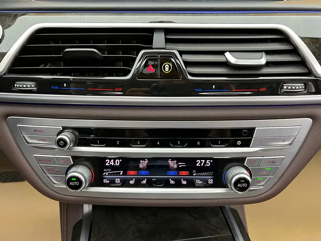 BMW 7 Series 2019 740Li Leading M Sports Package купить на сайте DeffCars