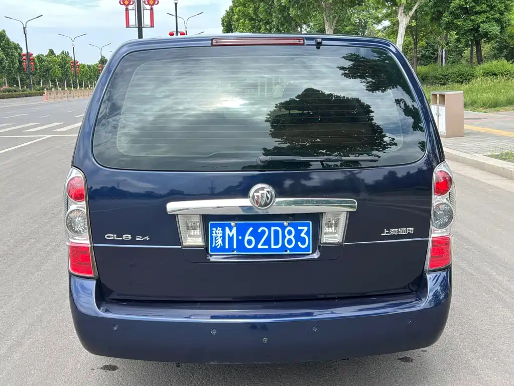 Buick GL8 2011 2.4L LT Executive Edition купить на сайте DeffCars