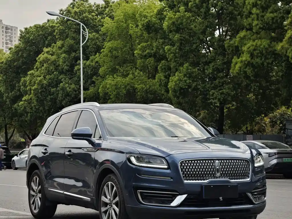 Voyager imported 2019 2.0T four-wheel drive premium version, National V купить на сайте DeffCars