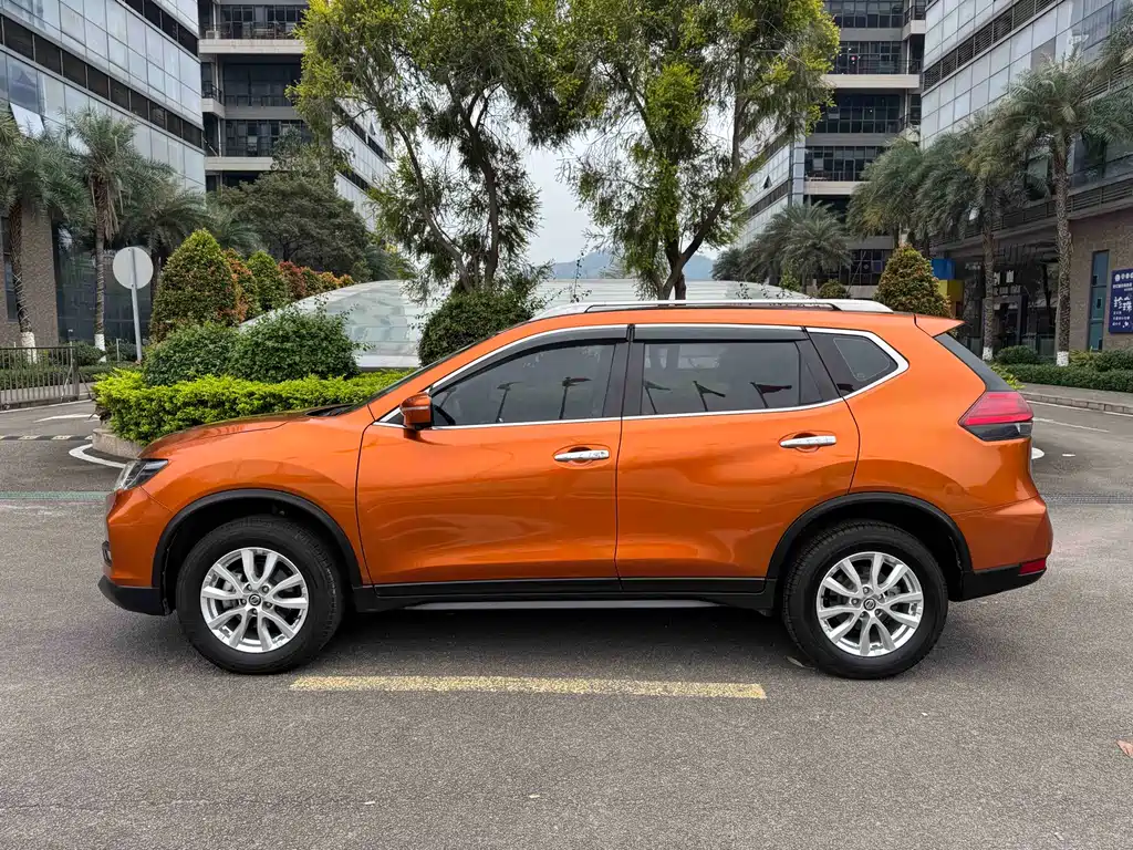 X-Trail 2017 2.0L CVT Comfort Edition 2WD купить на сайте DeffCars