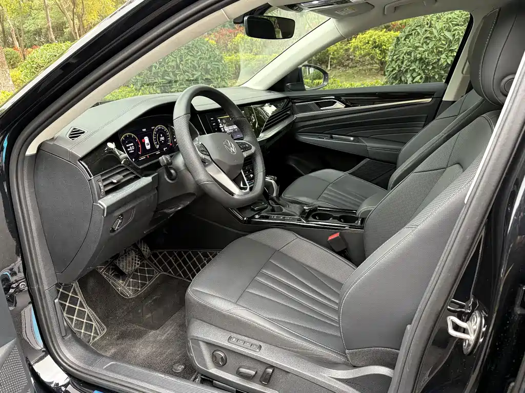 Passat 2025 Outstanding Model 380TSI Dragon Edition купить на сайте DeffCars